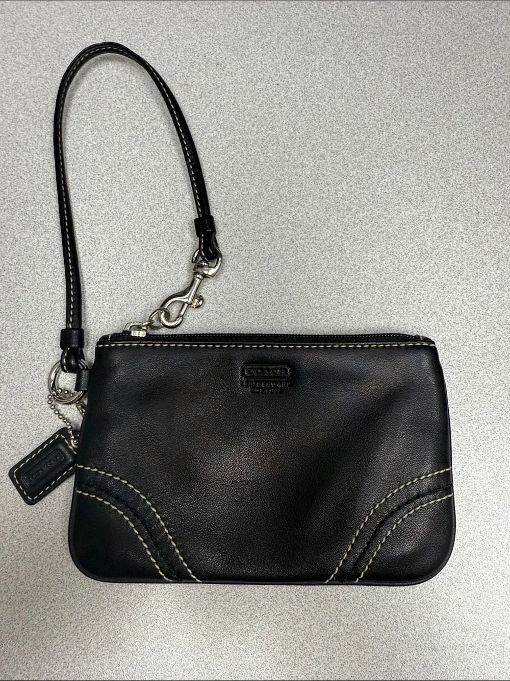 Vintage Coach Black Leather SoHo Wristlet with Contrast Stitching